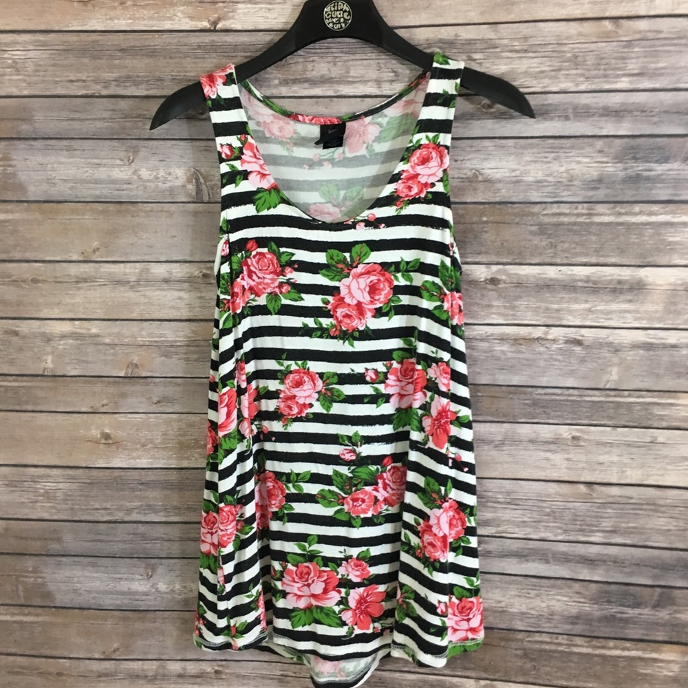 GUC, Agnes & Dora long flowy tank top